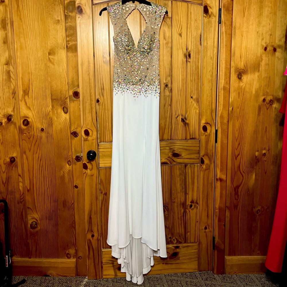 Landa formal gown/pageant/prom dress white w/ multi-color stones Size 8